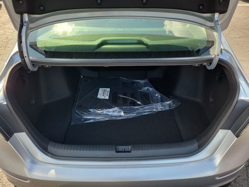 New 2025 Honda Accord SE image 2