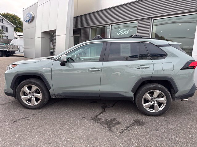 Used 2021 Toyota RAV4 XLE Premium AWD/4WD image 9