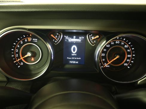 Used 2022 Jeep Gladiator Sport image 24
