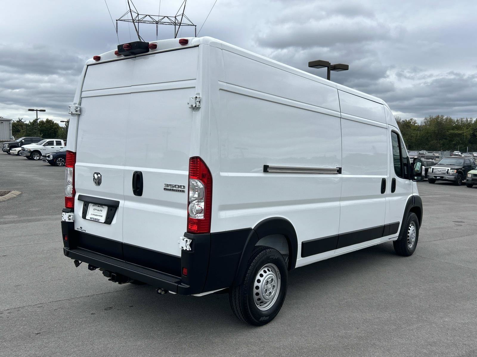 Used 2024 RAM ProMaster 3500 w/ Upfitter's Prep Package FWD image 4