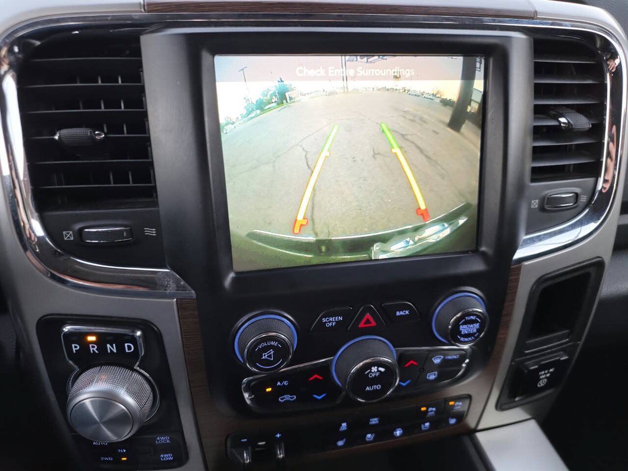 Used 2015 RAM 1500 Laramie w/ Convenience Group AWD/4WD image 29