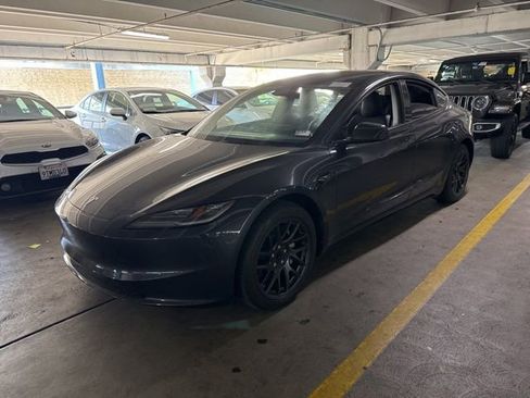 Used 2024 Tesla Model 3 Standard Range RWD image 1