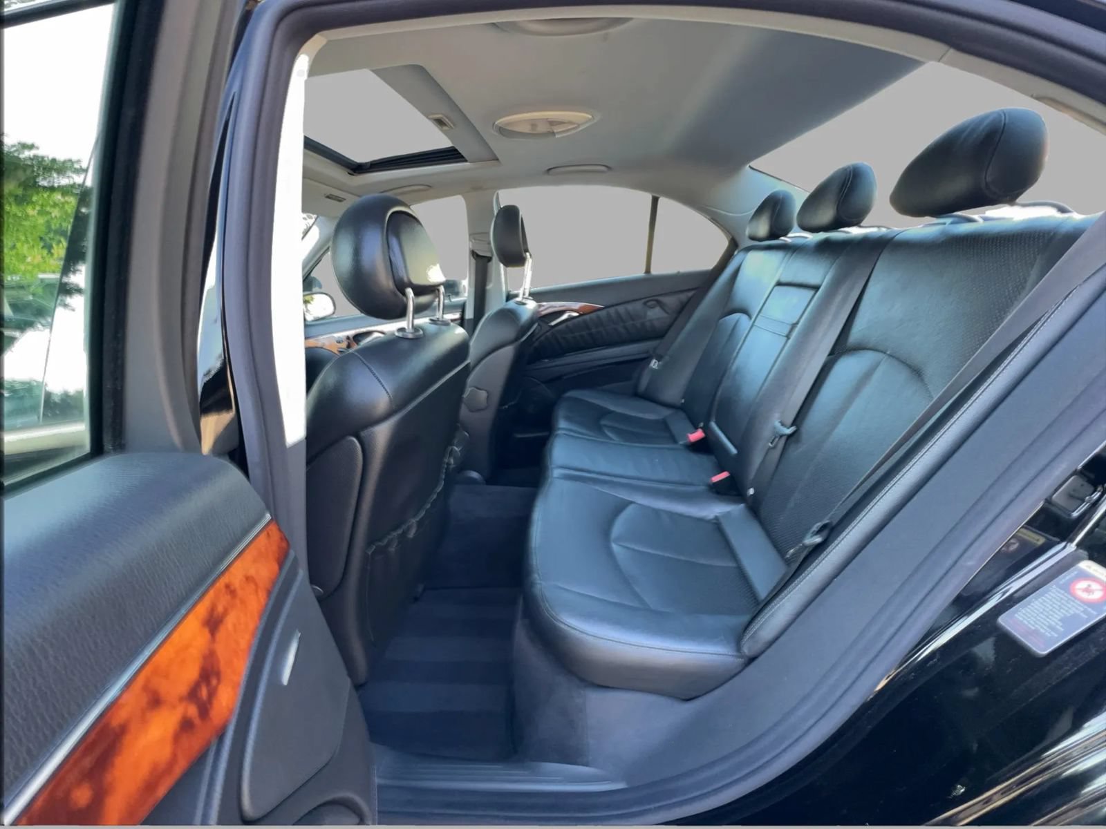 Used 2003 Mercedes-Benz E 320 Sedan image 34