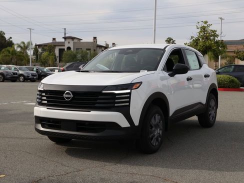New 2026 Nissan Kicks S FWD image 8