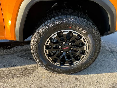 New 2026 GMC Canyon AT4 w/ Technology Plus Package image 12