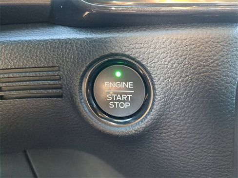 Used 2022 Ford Ranger Lariat w/ Equipment Group 501A High image 34