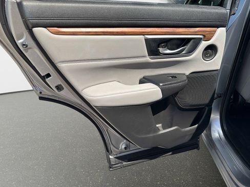 Used 2020 Honda CR-V Touring image 13
