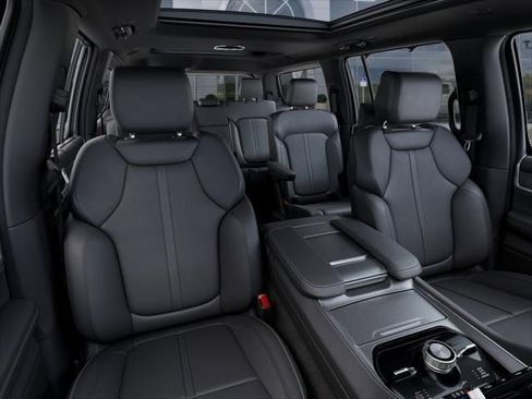 New 2026 Jeep Grand Wagoneer Limited AWD/4WD image 42