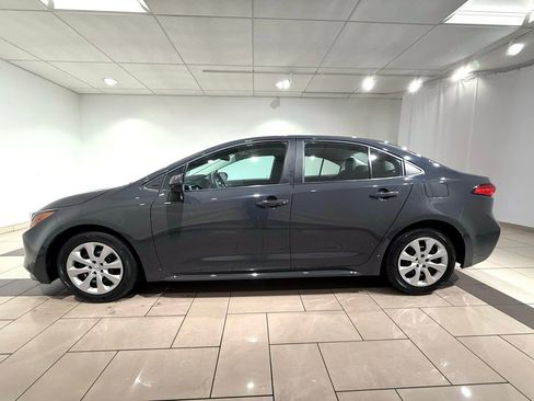 Certified 2025 Toyota Corolla LE image 2