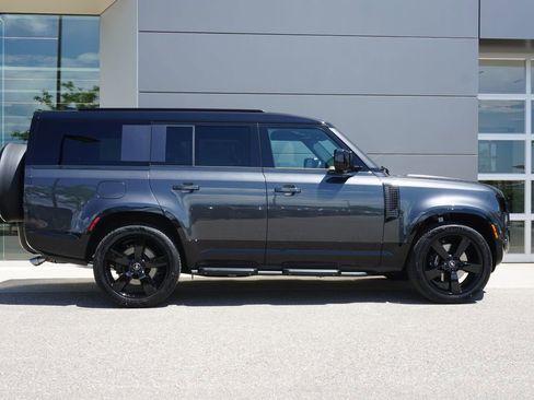 New 2025 Land Rover Defender 130 V8 image 7