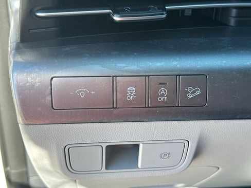 New 2026 Hyundai Kona SE image 24