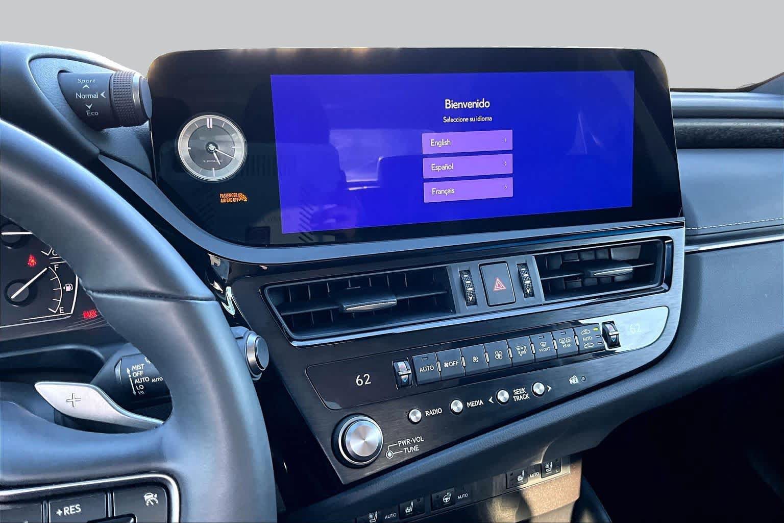 Used 2024 Lexus ES 350 w/ Premium Package FWD image 6