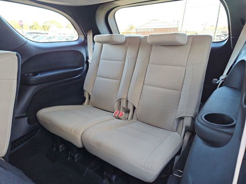 Used 2019 Dodge Durango SXT image 28