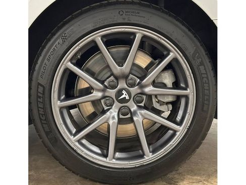 Used 2020 Tesla Model 3 Standard Range Plus RWD image 11