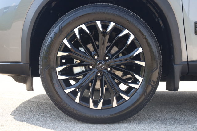Used 2026 Nissan Rogue Dark Armor FWD image 8