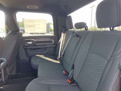 New 2025 RAM 2500 Big Horn image 32