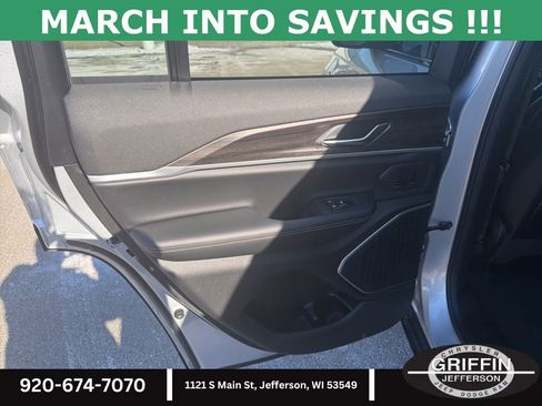 New 2026 Jeep Grand Cherokee Limited w/ Limited Altitude Package image 18