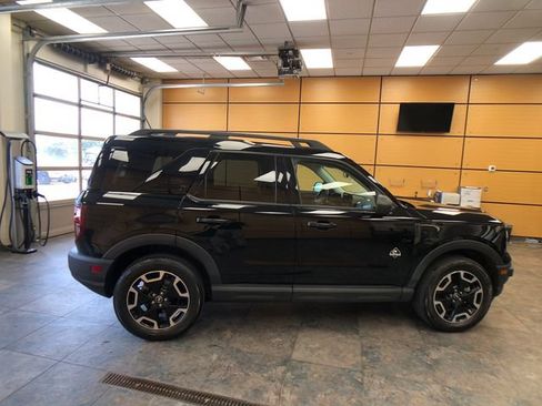 Certified 2023 Ford Bronco Sport Outer Banks AWD/4WD image 8