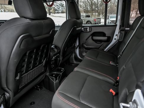 Used 2021 Jeep Wrangler Unlimited Rubicon image 17