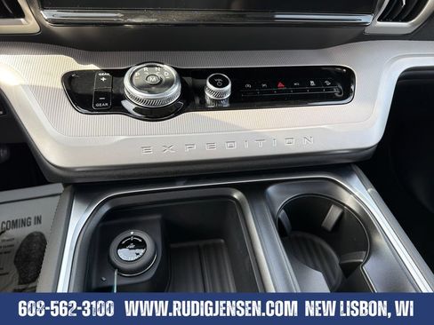 New 2026 Ford Expedition Max Active AWD/4WD image 17