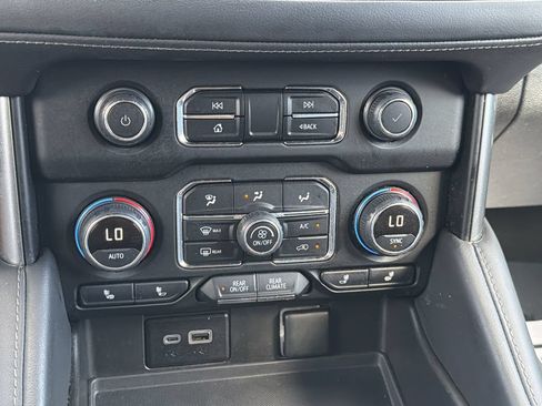 Used 2024 Chevrolet Tahoe LT RWD image 6