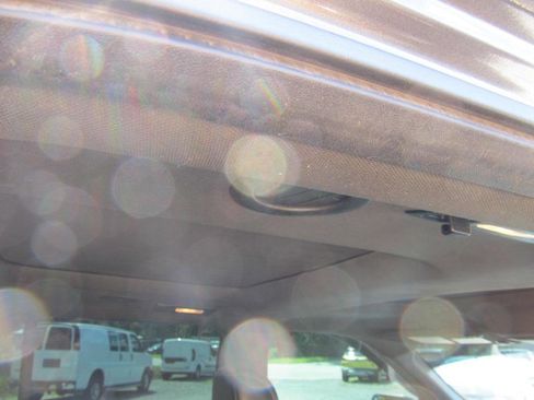 Used 2017 Ford Explorer Limited image 37