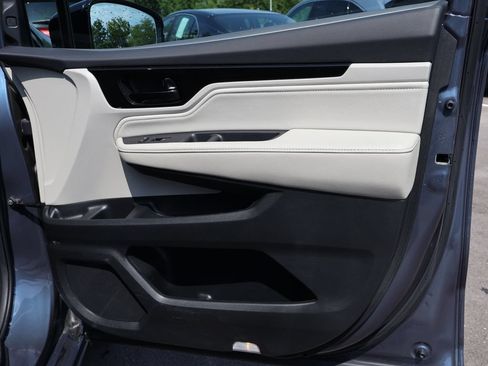 Certified 2026 Honda Odyssey Elite image 11