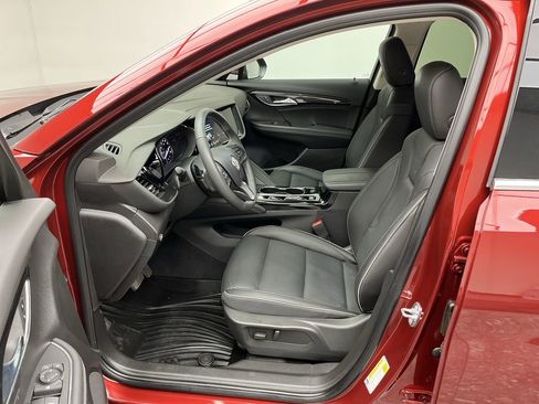 Certified 2023 Buick Envision Essence image 3