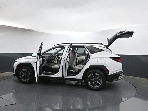 Used 2026 Hyundai Tucson SEL FWD image 42
