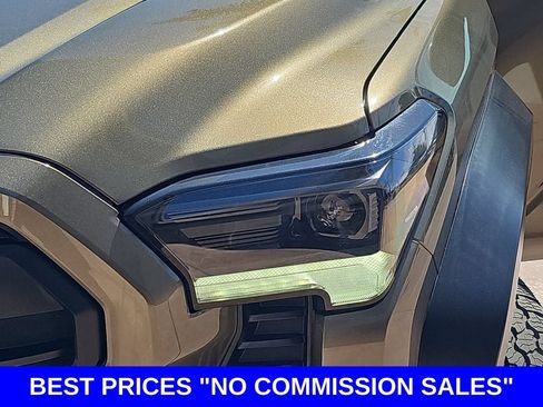 Used 2025 Toyota Tacoma 4x4 Double Cab Hybrid image 31