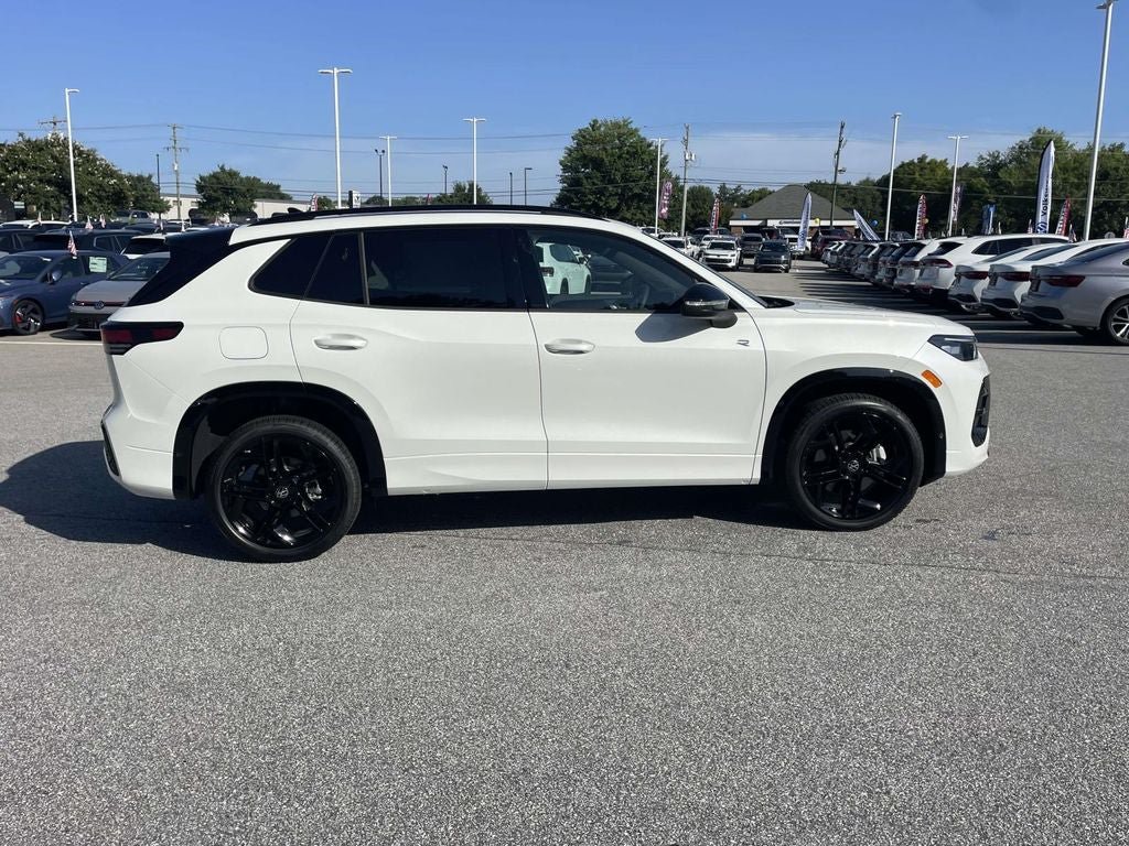 New 2026 Volkswagen Tiguan SE R-Line AWD/4WD image 7