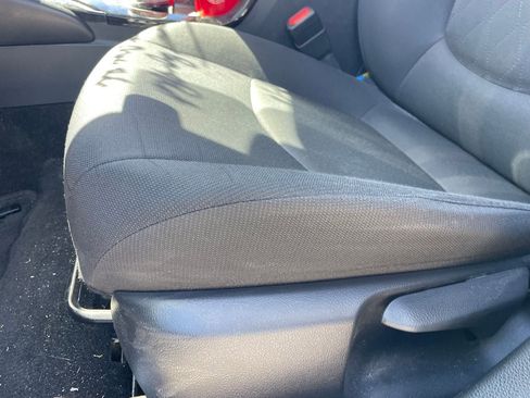 Used 2020 Toyota Corolla LE w/ LE Convenience Package image 5