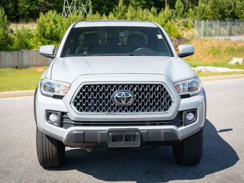 Used 2019 Toyota Tacoma TRD Off-Road AWD/4WD image 2