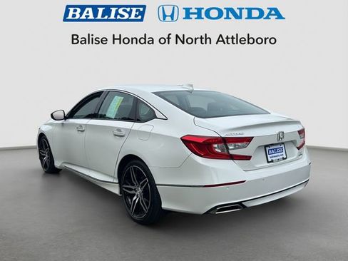 Used 2022 Honda Accord Touring image 3
