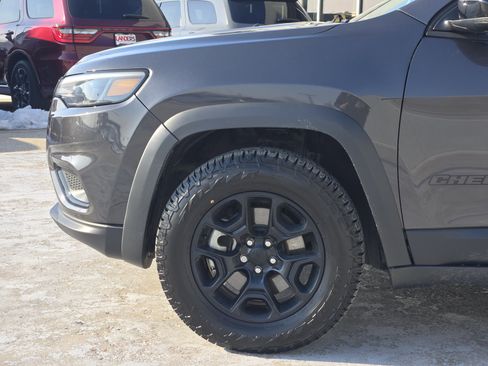 Used 2022 Jeep Cherokee Latitude image 9