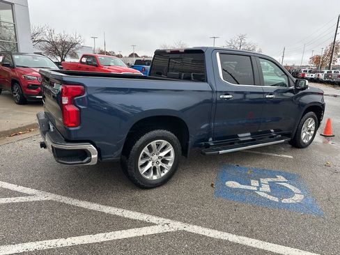 Used 2019 Chevrolet Silverado 1500 LTZ image 36