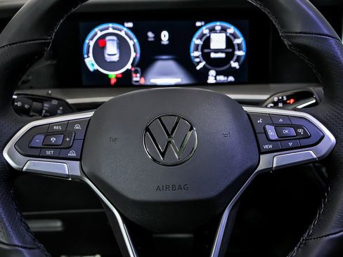 New 2026 Volkswagen Tiguan SE R-Line image 12