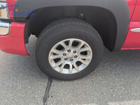 Used 2005 GMC Sierra 1500 SLE w/ Light Duty Power Package AWD/4WD image 6