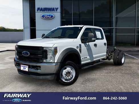 Used 2019 Ford F450 XL w/ Power Equipment Group image 1