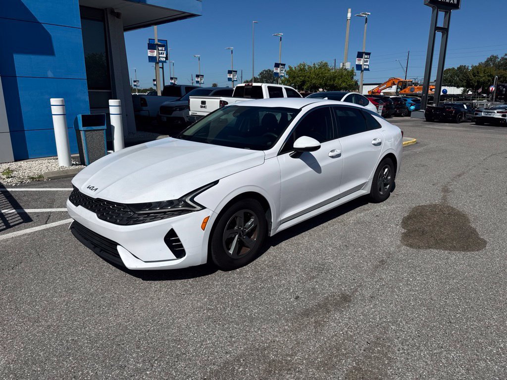 Used 2022 Kia K5 LX FWD image 1