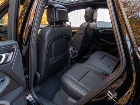 New 2026 Porsche Macan S image 34