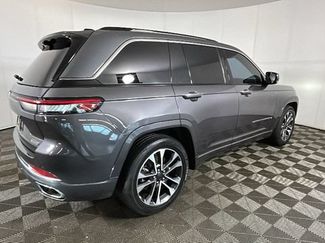 Used 2023 Jeep Grand Cherokee Overland w/ Luxury Tech Group IV AWD/4WD video 2