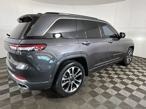 Used 2023 Jeep Grand Cherokee Overland w/ Luxury Tech Group IV AWD/4WD image 2