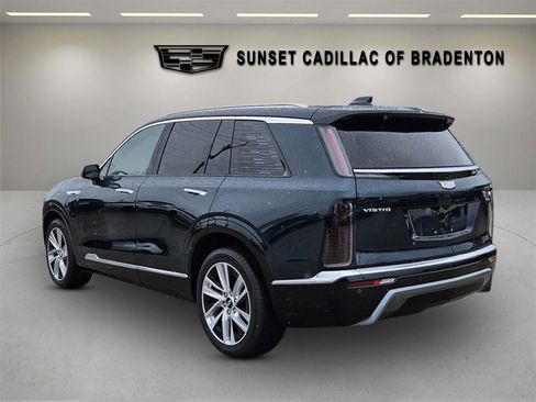 New 2026 Cadillac Vistiq Luxury image 5