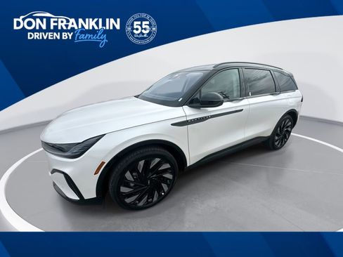 New 2026 Lincoln Nautilus Reserve w/ Jet Appearance Package image 1