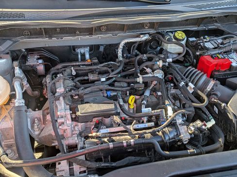 Used 2022 Ford Escape SE w/ SE Sport Appearance Package image 34