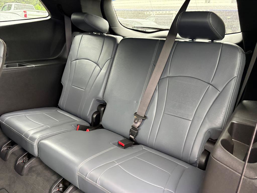 Used 2022 Buick Enclave Essence w/ Sport Touring Edition AWD/4WD image 20