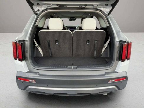 Used 2023 Kia Sorento X-Line EX image 32