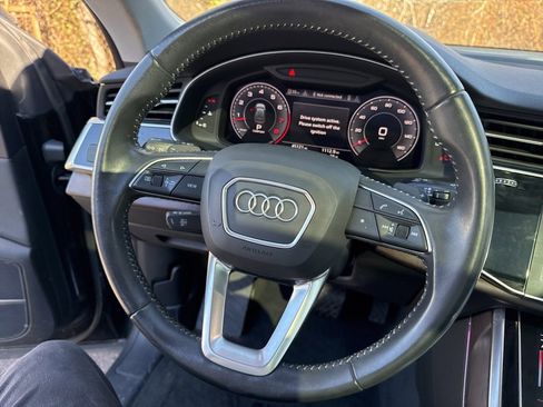 Used 2019 Audi Q8 Premium Plus image 16