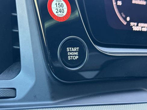 Certified 2025 Porsche Cayenne image 26